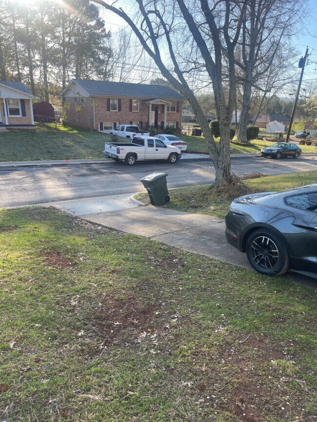 Building Photo - 6105 Trent Dr NW