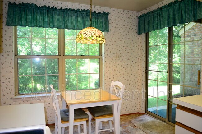 Building Photo - 14217 Quail Creek Way