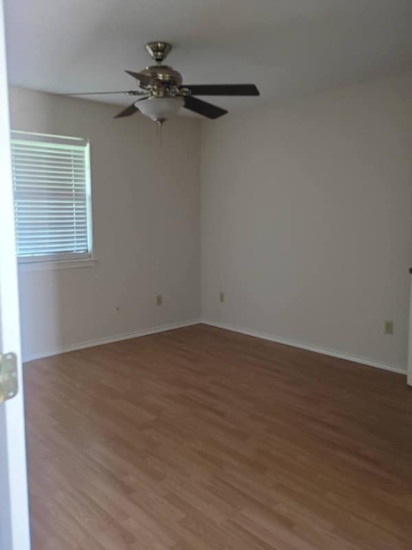 Building Photo - 6105 Shadowview Ct