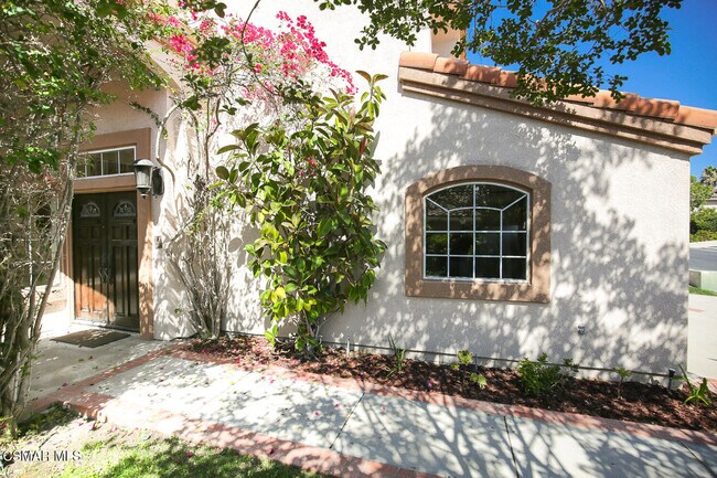 Foto del edificio - 1811 Fox Springs Cir
