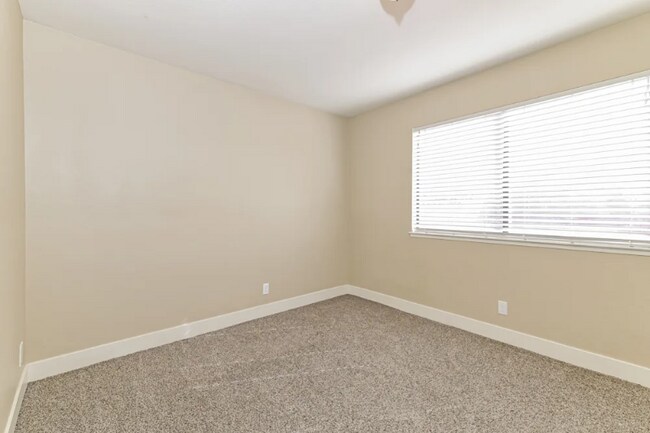 Foto del edificio - 7150 Powderhorn Cir