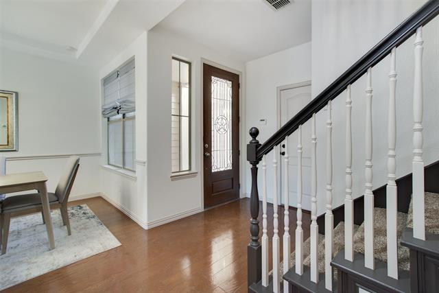 Foto del edificio - 641 Gray Stone Ln