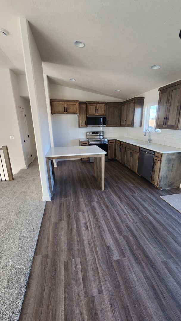 Building Photo - Brand New Construction - Popular Elkhorn Location!!