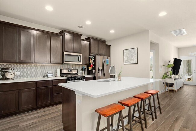 Foto del edificio - 11903 Clayton Creek Ave