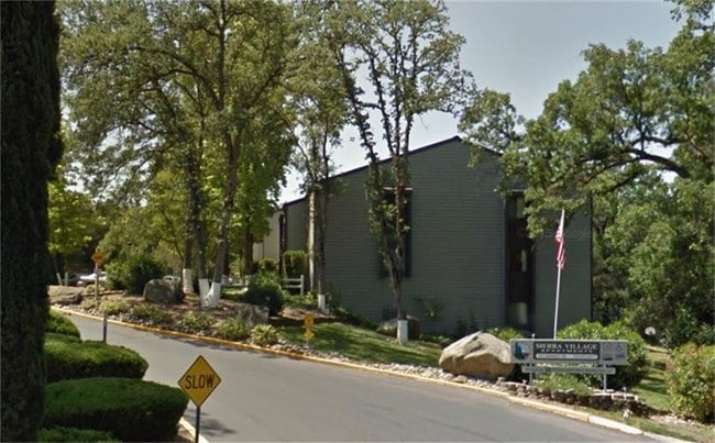 Building Photo - 250 Greenley Rd