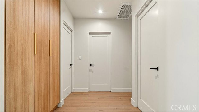 Foto del edificio - 4819 Genesta Ave