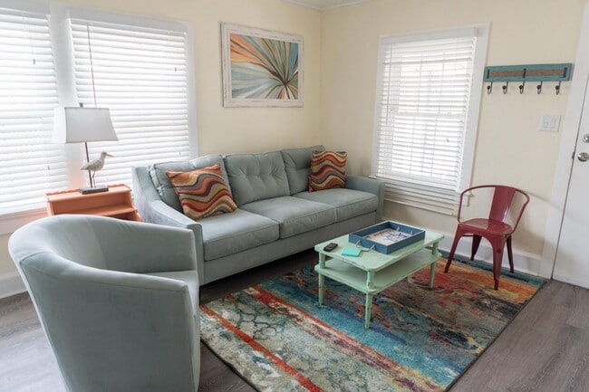 Building Photo - Beautiful Three Bedroom with Private Beach...