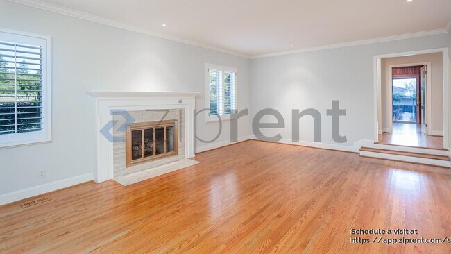 Building Photo - 16000 Greenwood Rd