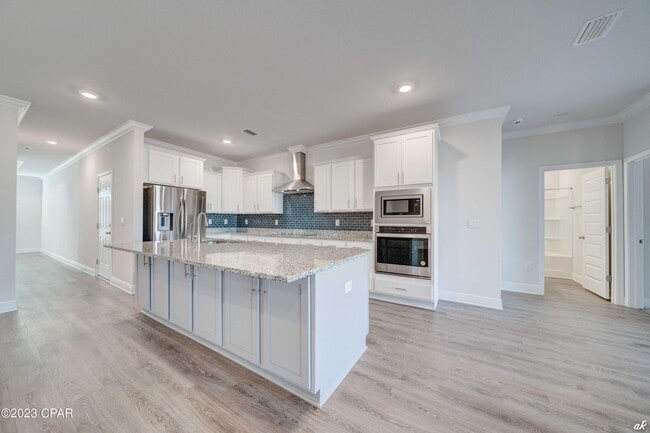 Building Photo - 204 Martingale Lp