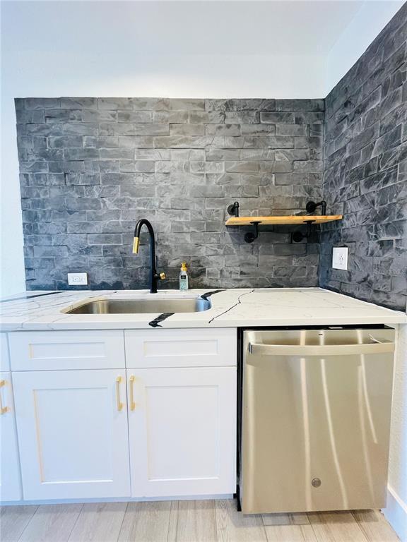 Foto del edificio - 7803 Sugar Brook Ct
