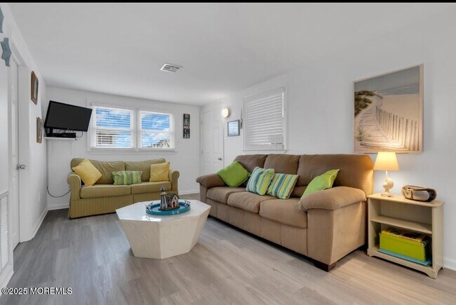 Foto del edificio - 2020 Baltimore Ave