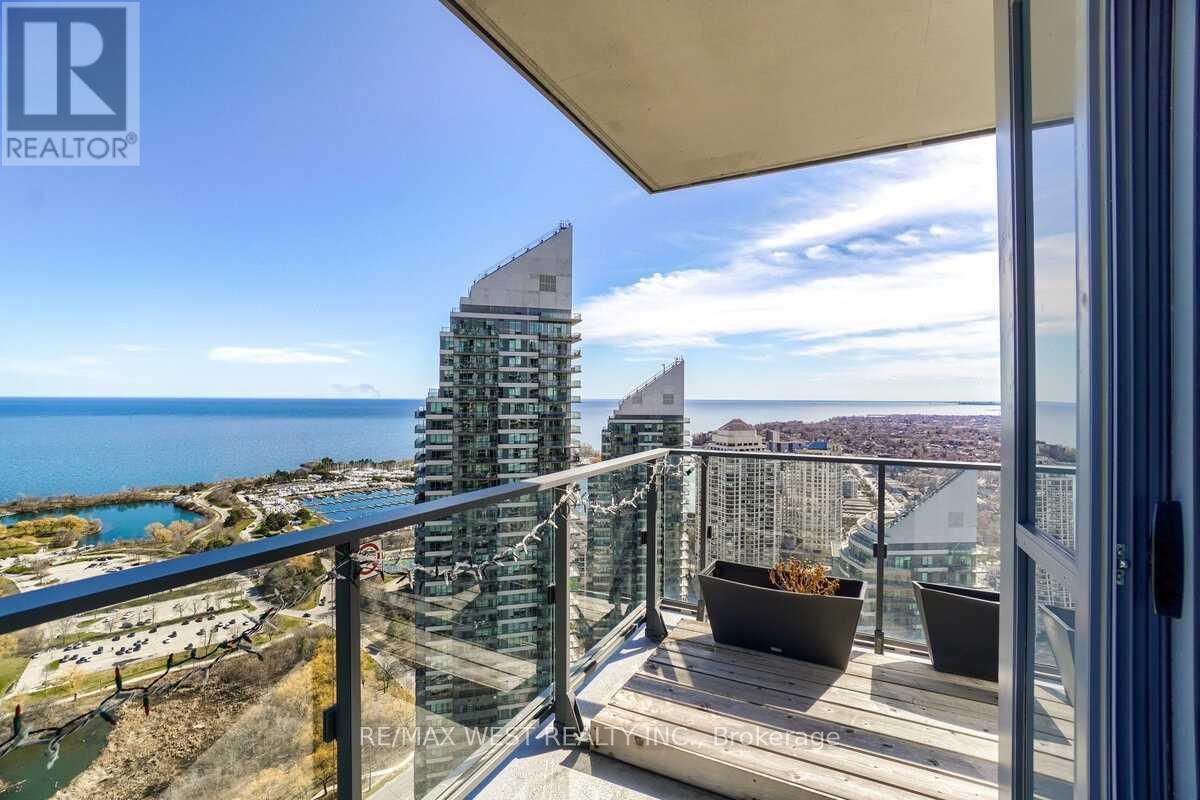 Photo principale - 2220-2220 Lake Shore Blvd W