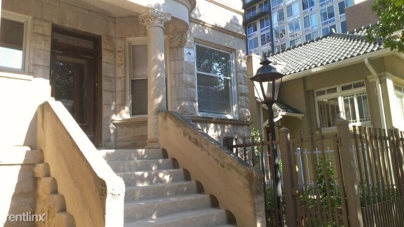 Foto principal - 3155 N Pine Grove Ave