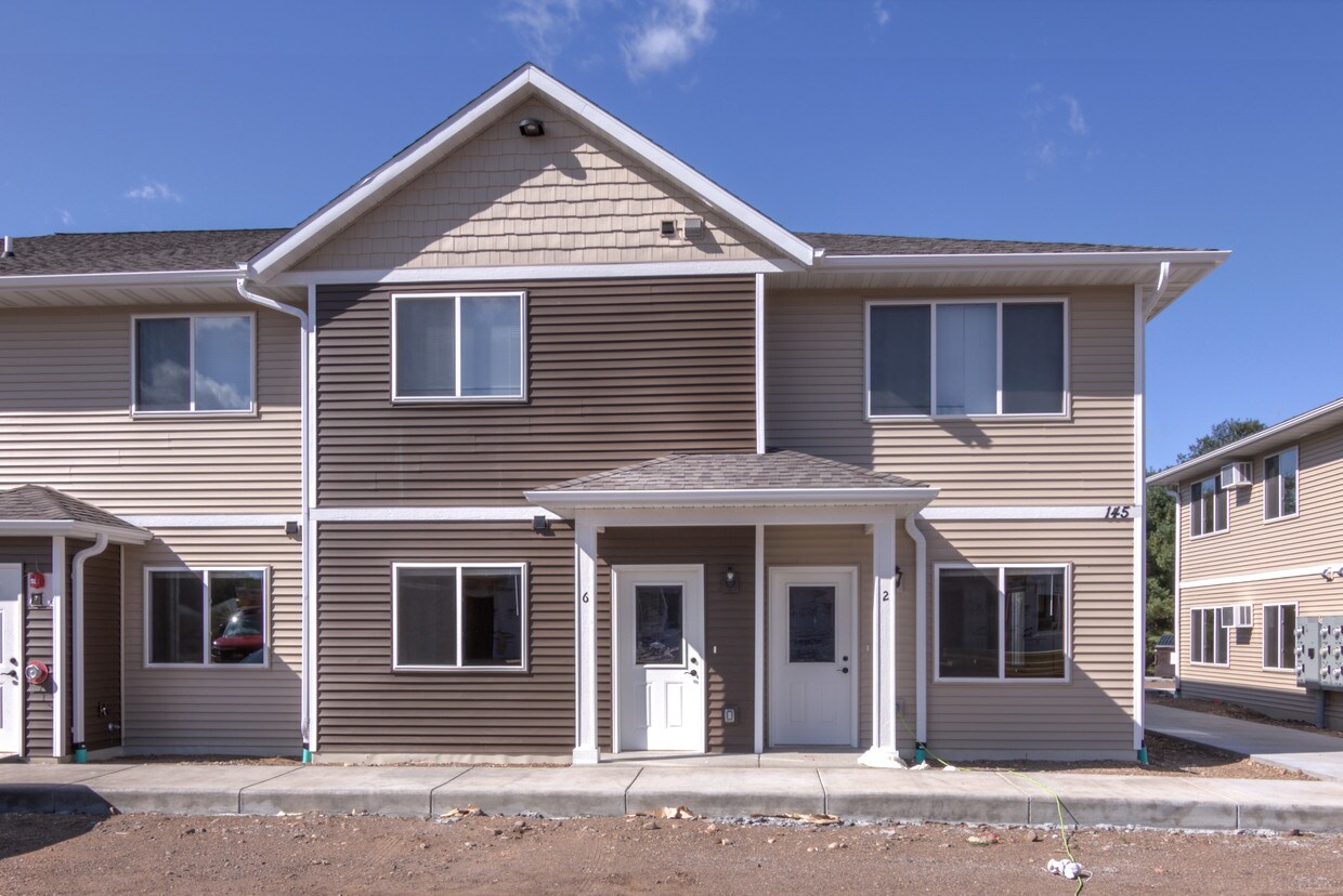 145 Marrs St, Chippewa Falls, WI 54729 Apartments
