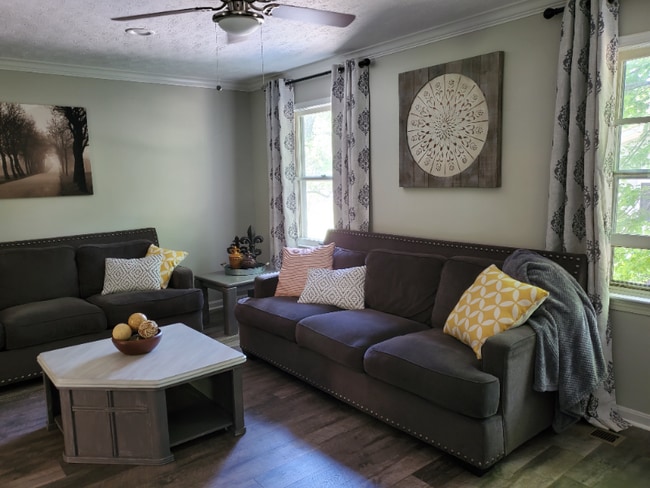 Photo - 10422 Covered Bridge Rd Townhome