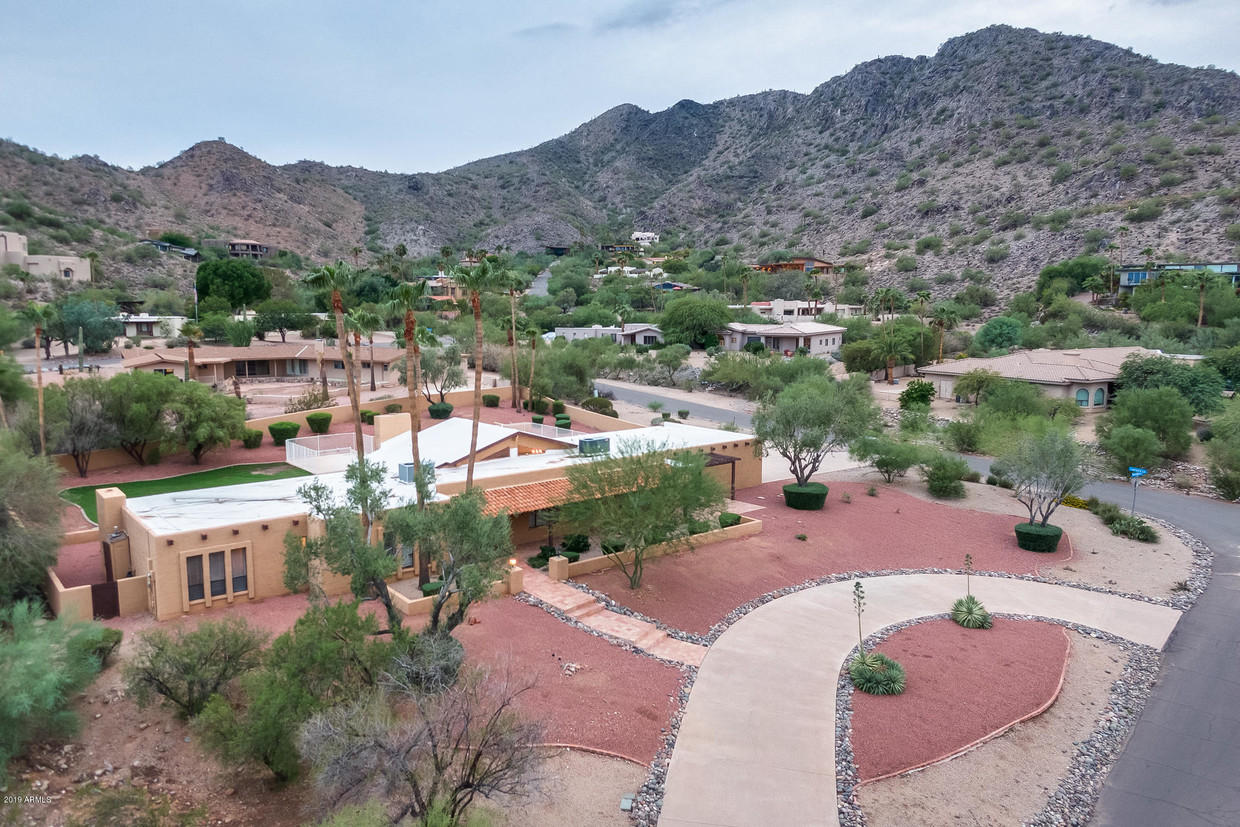 Foto principal - 4601 E Mockingbird Ln