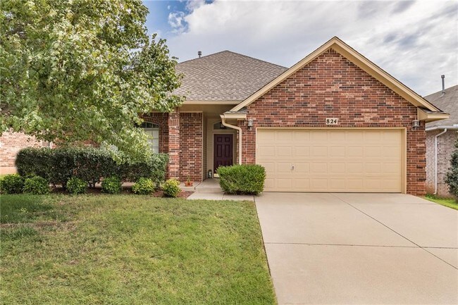 Building Photo - 824 Elm Creek Dr
