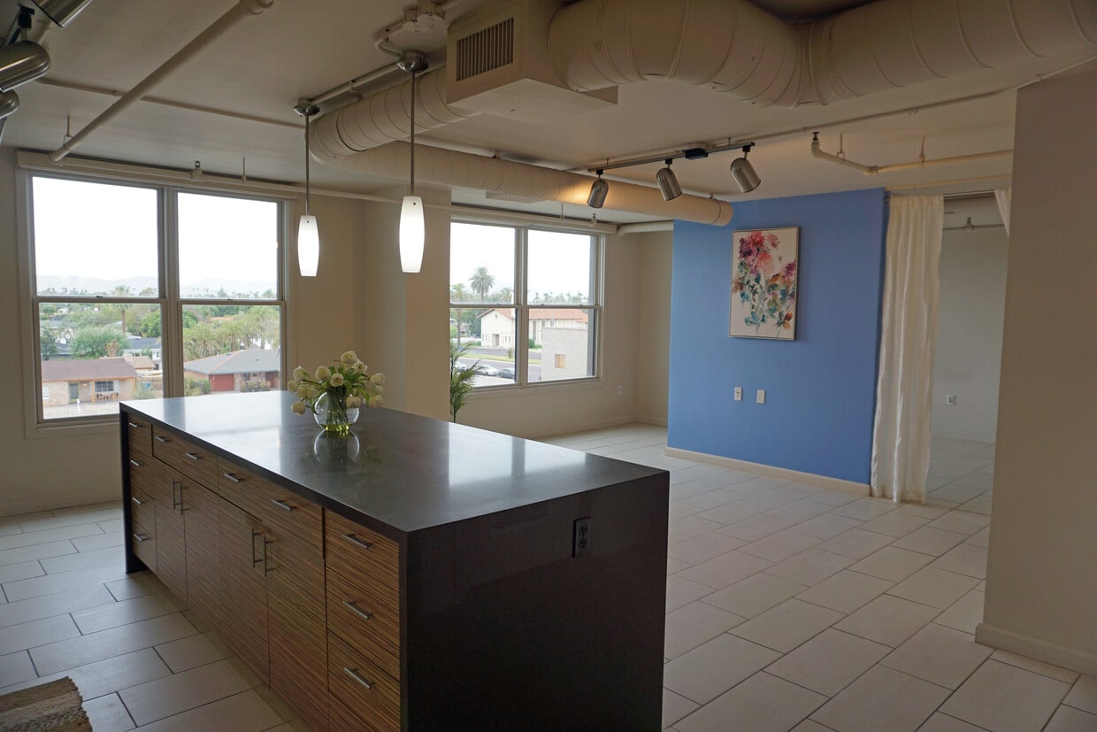 Foto principal - 535 W Thomas Rd