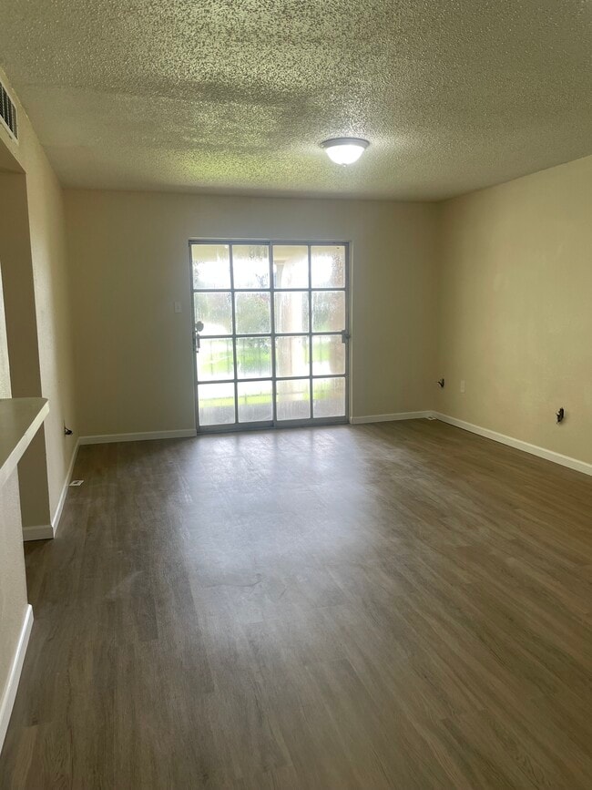 Building Photo - 675 Wooddale Blvd