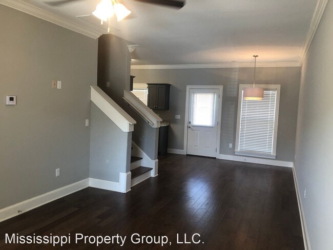 Building Photo - 4 br, 4.5 bath House - 406 Walker Circle