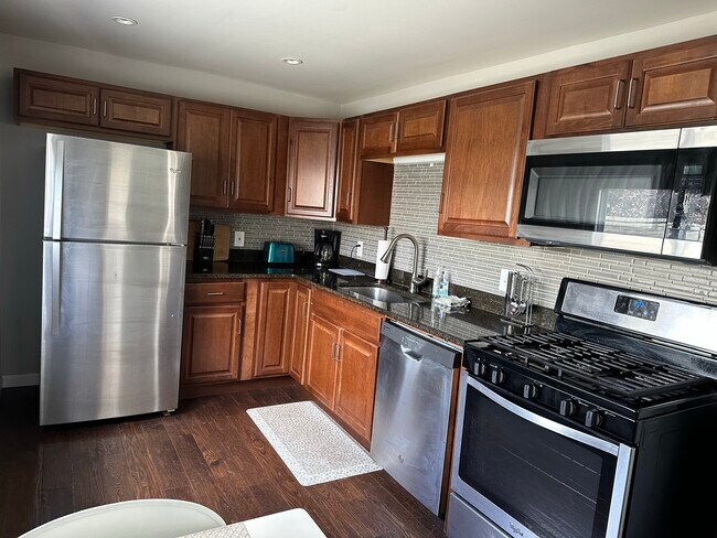 Foto del edificio - 2249 W.11th Street
