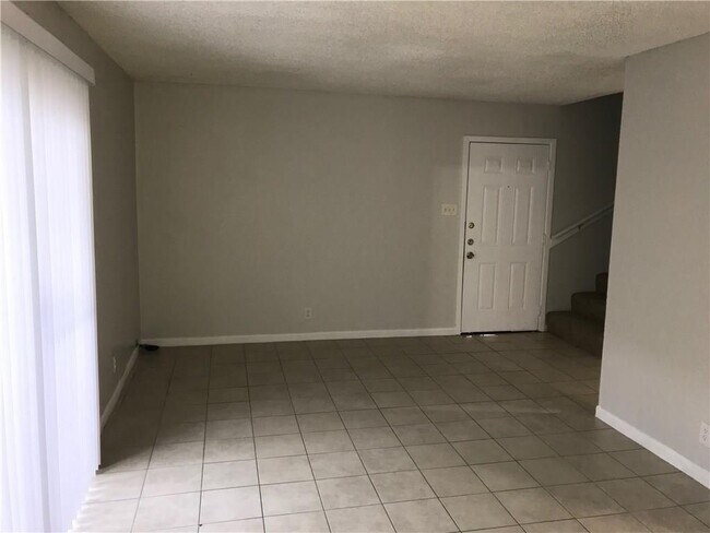 Foto del edificio - 4902 West Gate Blvd