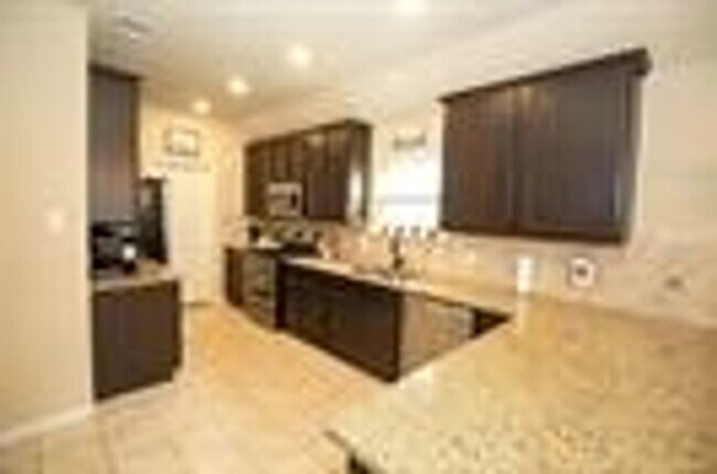 Foto del edificio - This adorable rental home holds all your favorite features for modern living in the up-and-coming...