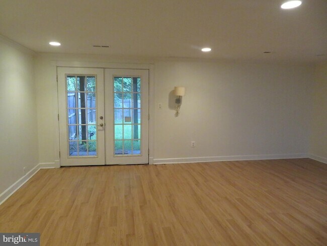 Foto del edificio - 1381 Hazel Nut Ct