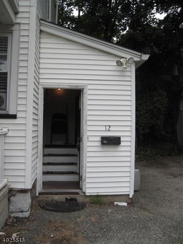 Building Photo - 12 Elmwood Rd