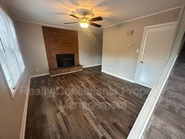 Building Photo - 1156 Smith Rd