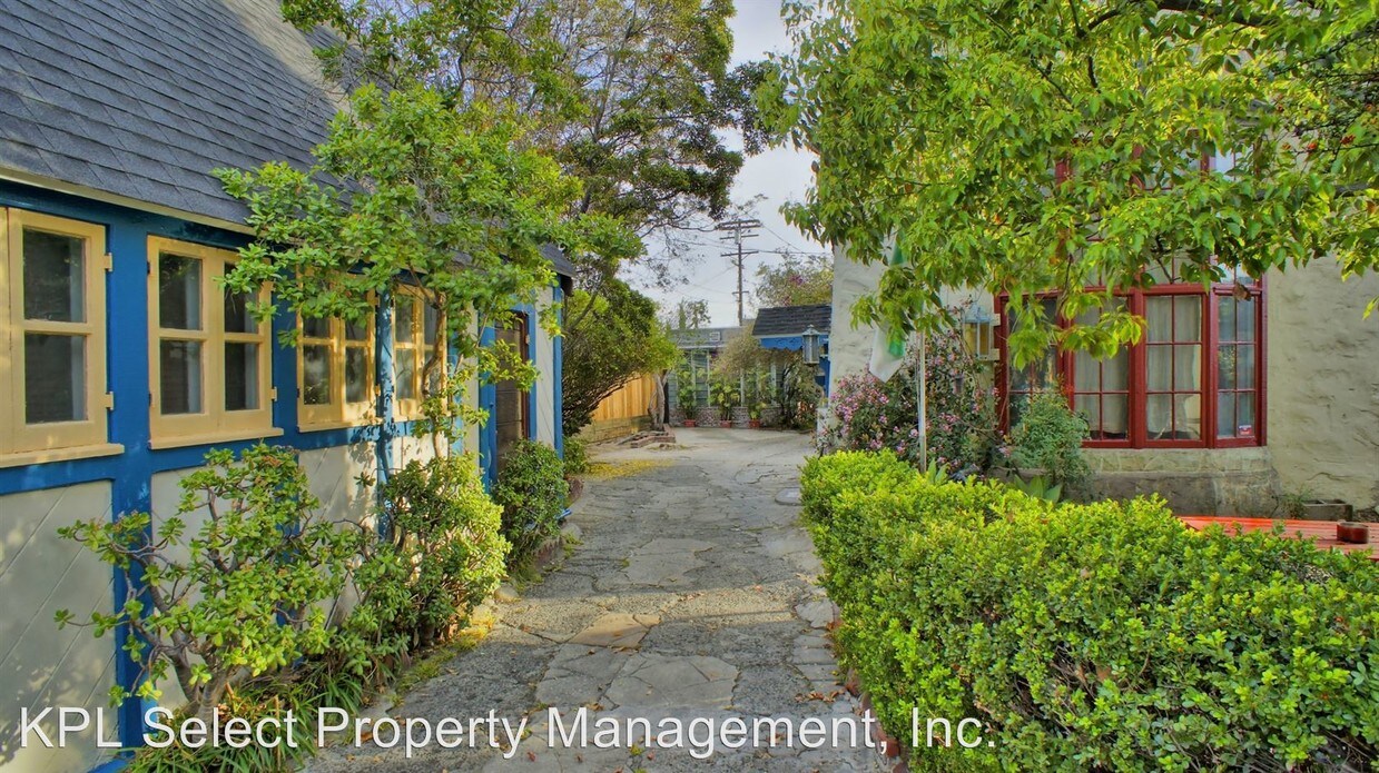 Primary Photo - 4350 Beverly Blvd