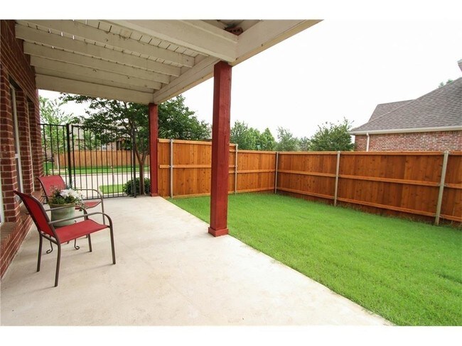 Building Photo - 9423 Penton Pl