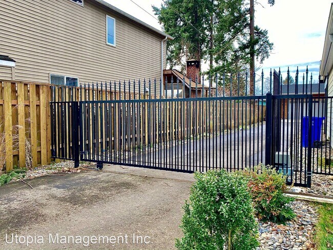 Building Photo - 2 br, 2 bath House - 2233 SE 158th Ave Unit B