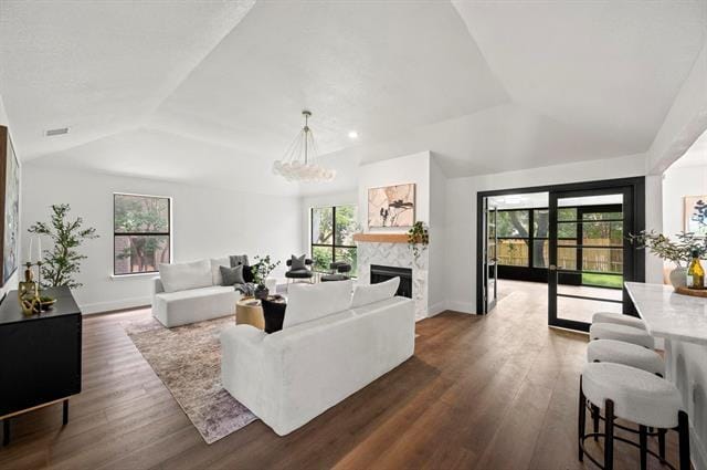Foto del edificio - 2903 Creekside Ct