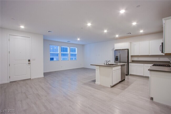 Foto del edificio - 139 Aqua Cmns