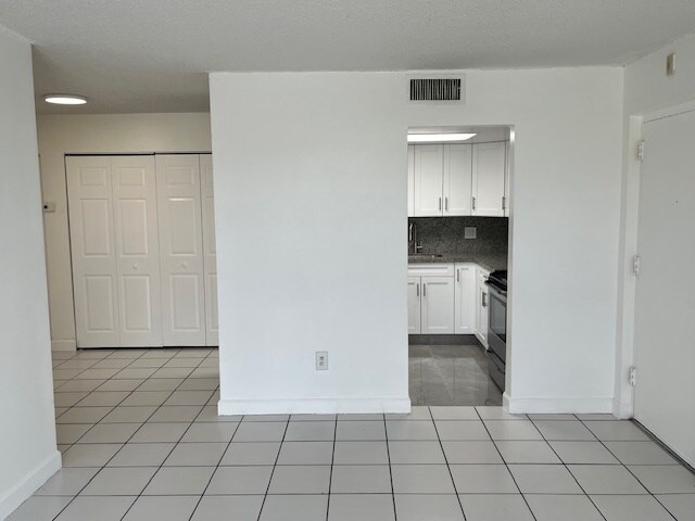 Foto del edificio - 8301 SW 142nd Ave