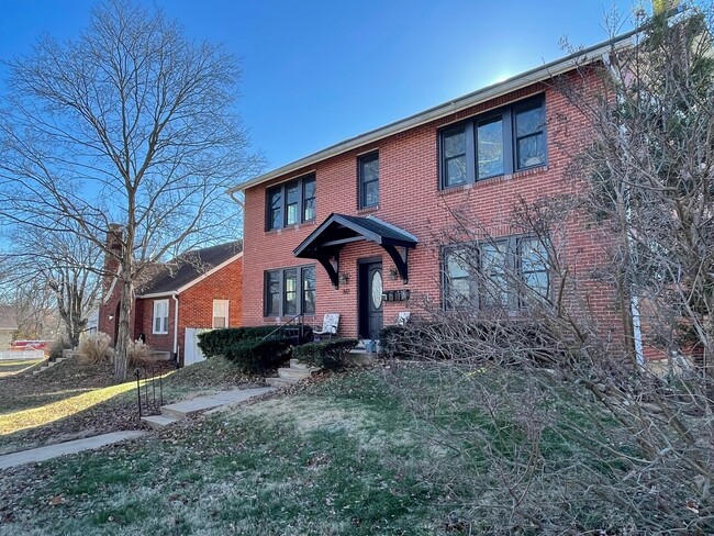 Foto del edificio - 812 Parkview Dr