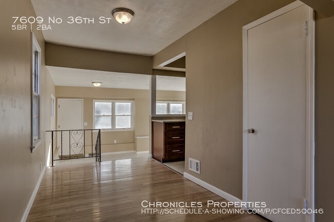 Foto del edificio - 7609 N 36th St