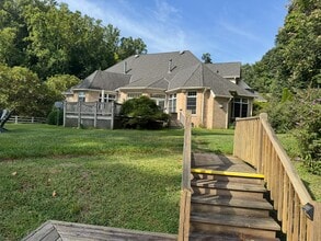 Building Photo - 12106 Sloan Dr