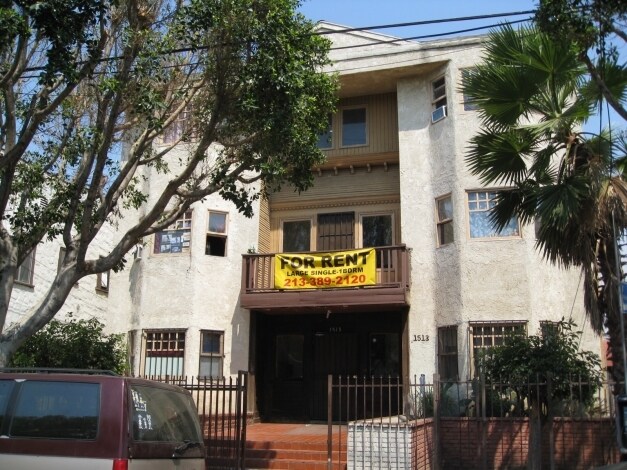 Building Photo - 1513 Apartments