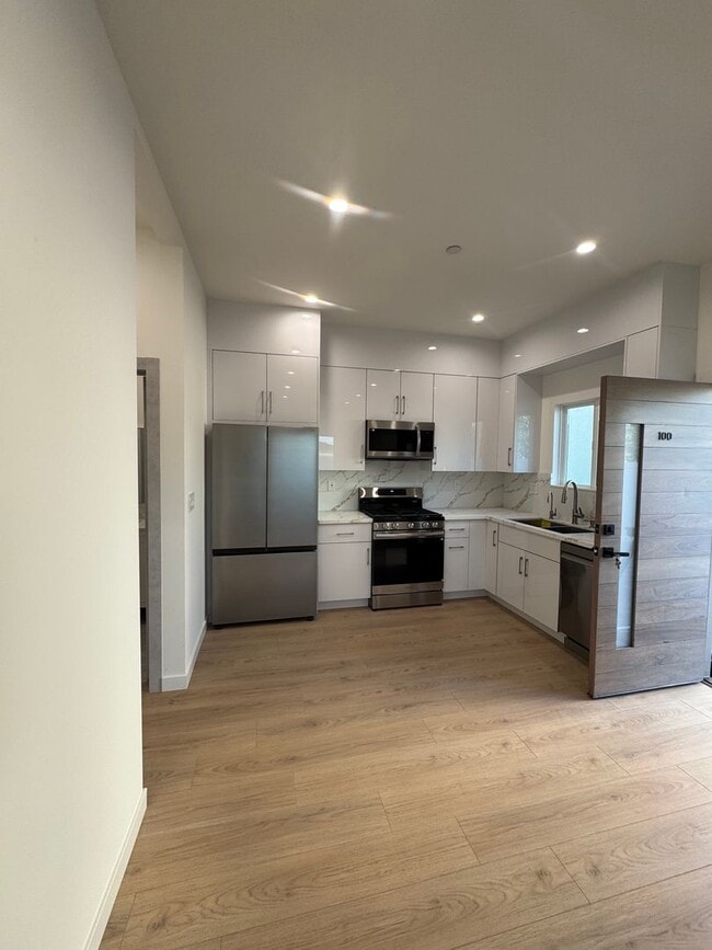 Photo - Newly Built Attached ADU in Prime Glenoaks Blvd, Burbank Townhome