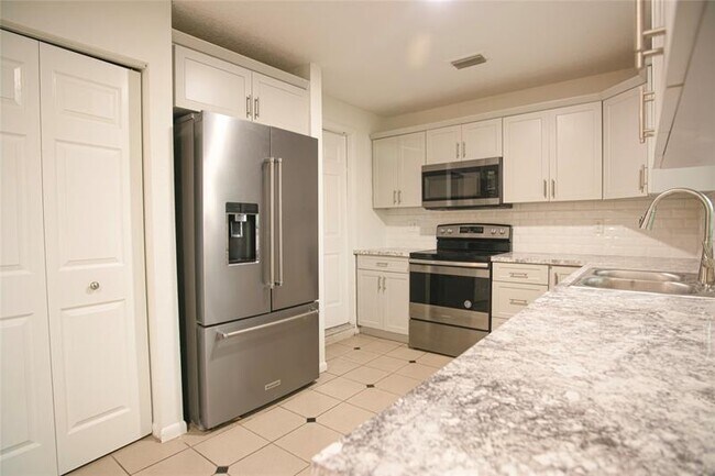 Building Photo - 7942 NW 37th Dr