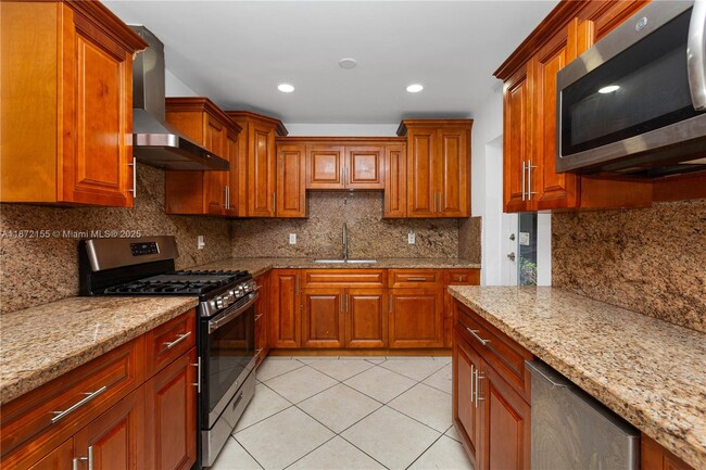Foto del edificio - 251 NW 110th St