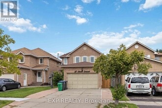 Building Photo - 27 Cheviot Crescent