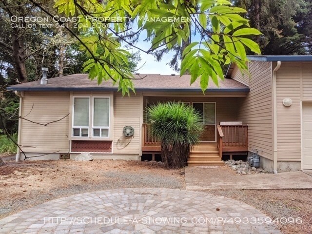 Foto principal - 1115 SW Walking Wood