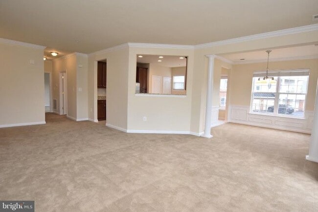 Building Photo - 9720 Holmes Pl