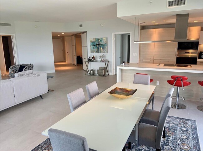 Foto del edificio - 17301 Biscayne Blvd