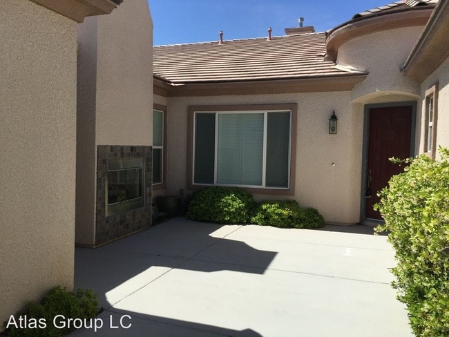 Building Photo - 2741 Kilwinning Dr