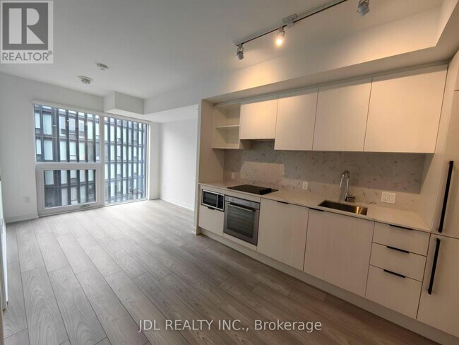 Building Photo - 82 Dalhousie St