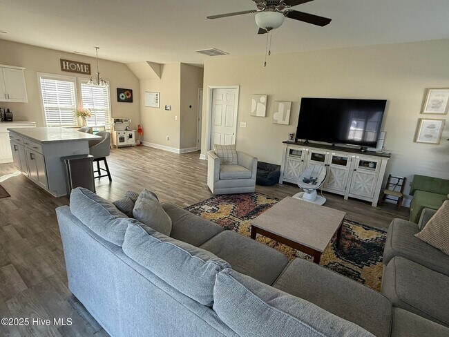 Foto del edificio - 107 Shagbark Ct